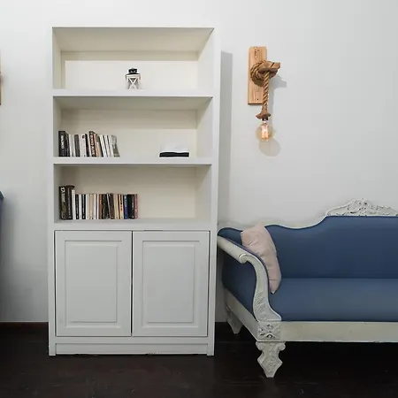 Poseidon Mansion Sunset Oia (Santorini)