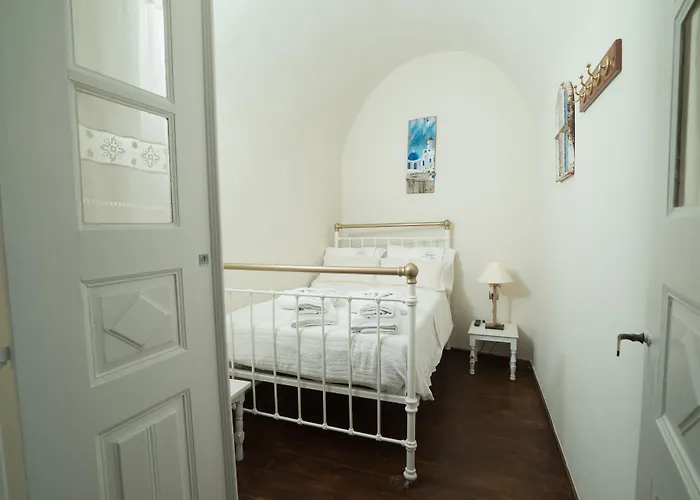 Poseidon Mansion Sunset Oia