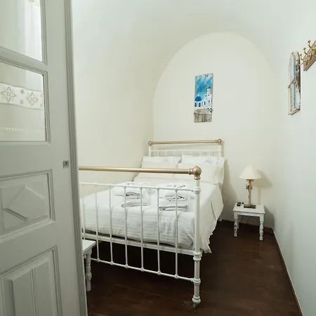 Poseidon Mansion Sunset أويا